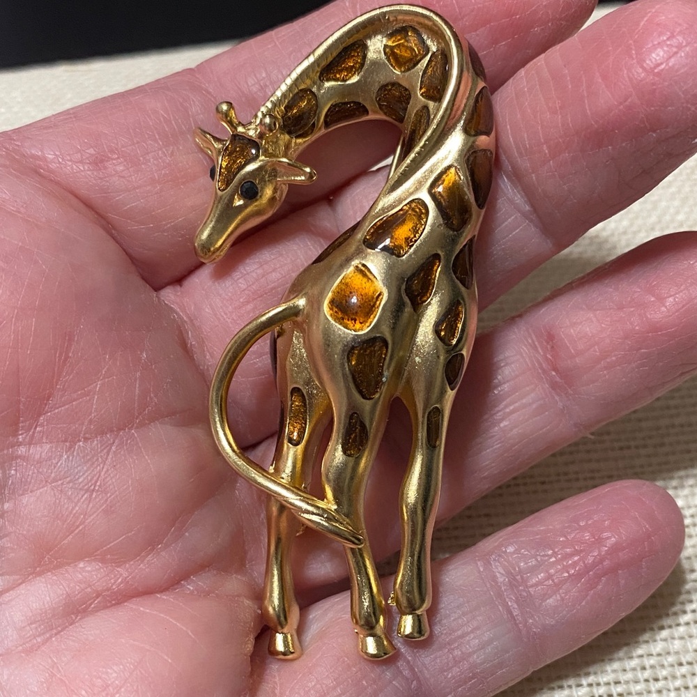 Vintage FO Gold Giraffe Brooch